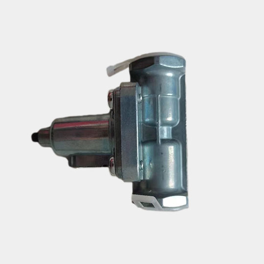 Wabco Charging Valve 4341001250 0633492 8283312000 02516825 81521106045 A0014296444 Overflow Valve